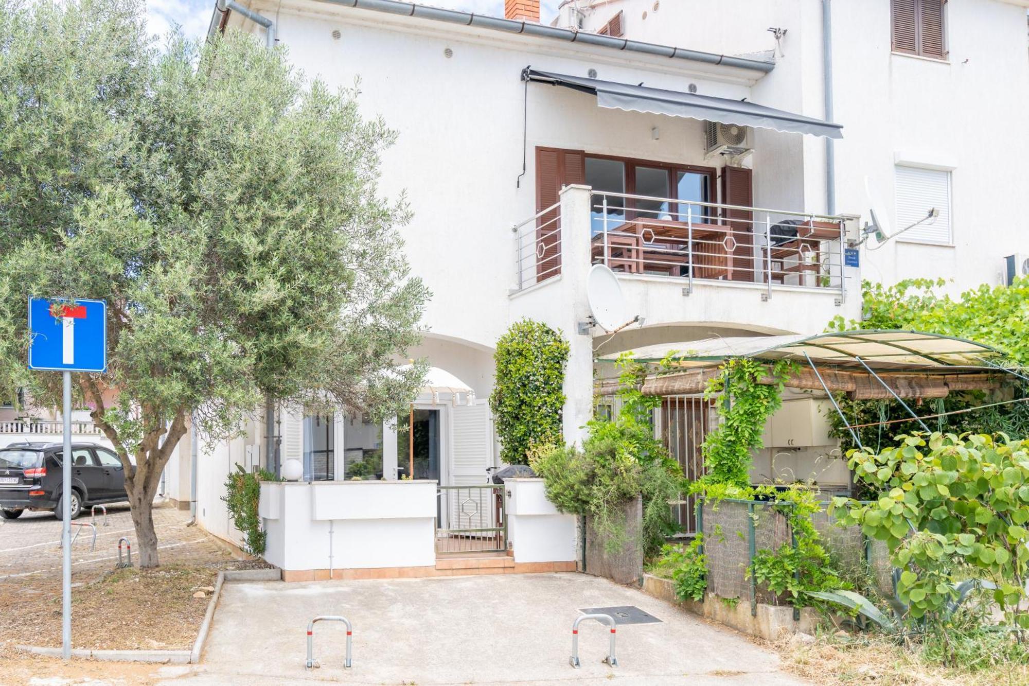 App Akumal-25M Zum Meer, Privatparkplatz, 50 Zoll Smart Tv, Sat Medulin Exterior foto
